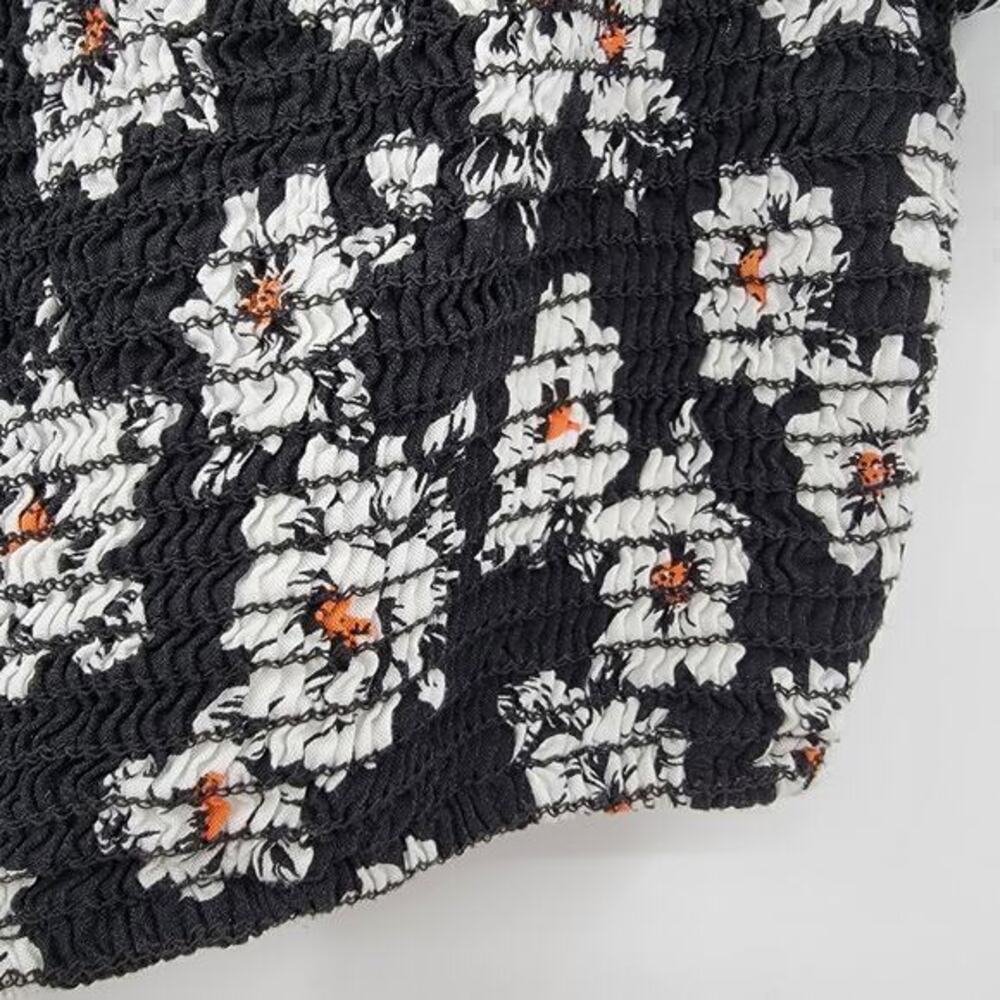 BOG Collective Women's Daisy Floral Smocked Flutter Sleeve Cropped Top Black XS - Picture 5 of 8